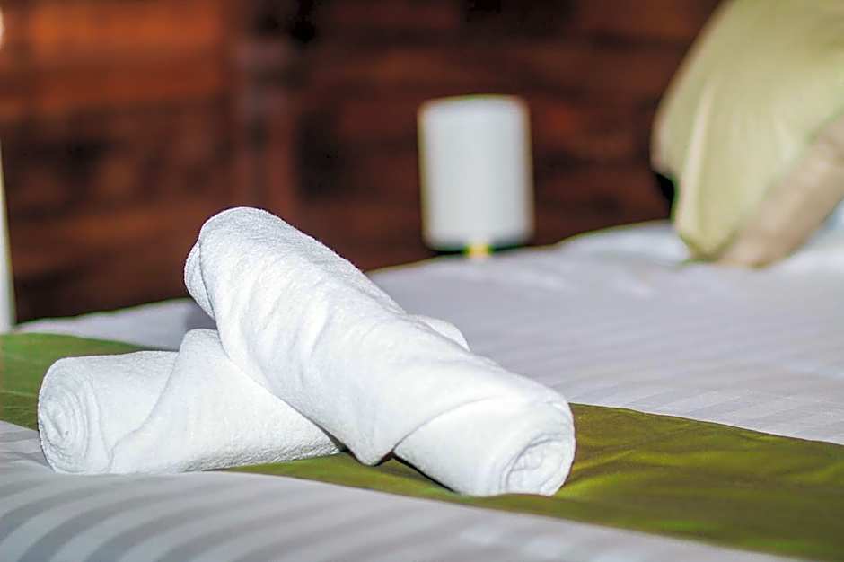 Kurnia Guest House & Spa 