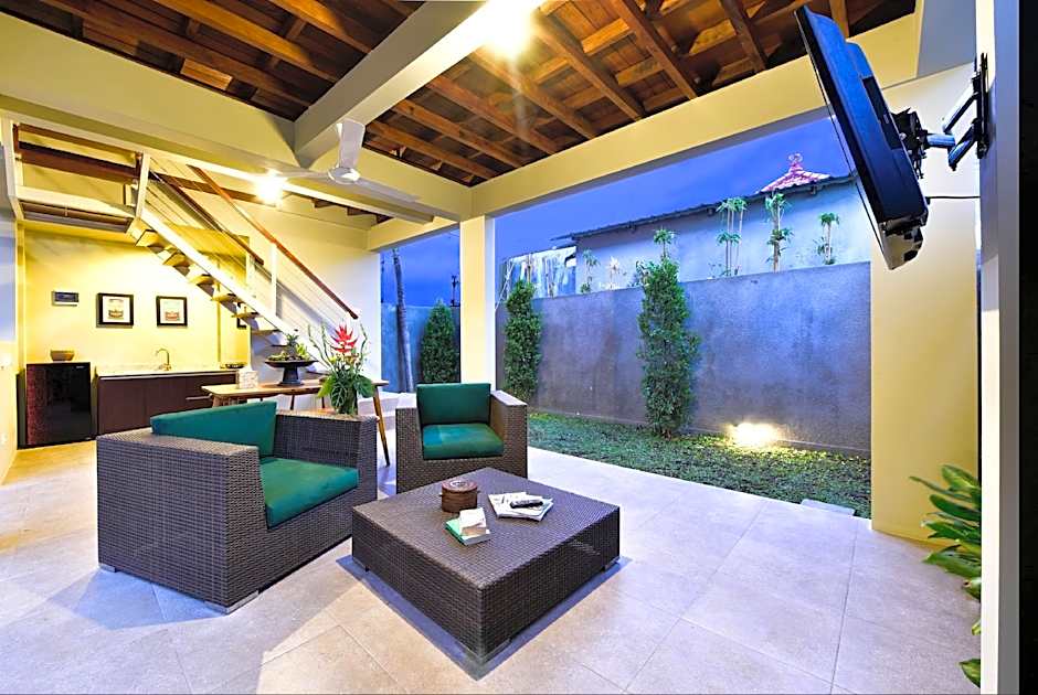The Lumbung Wood Villa