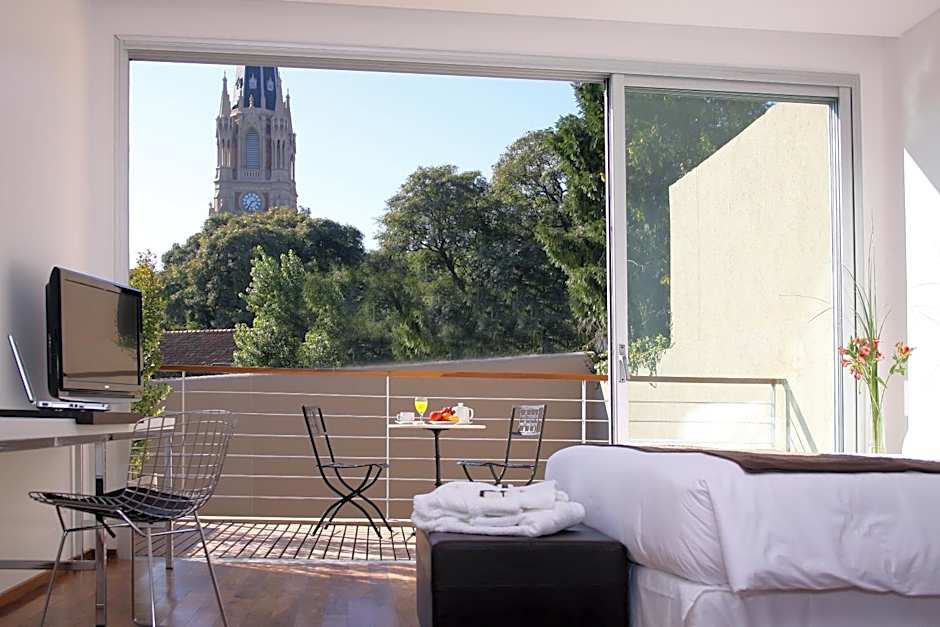 San Isidro Plaza Hotel