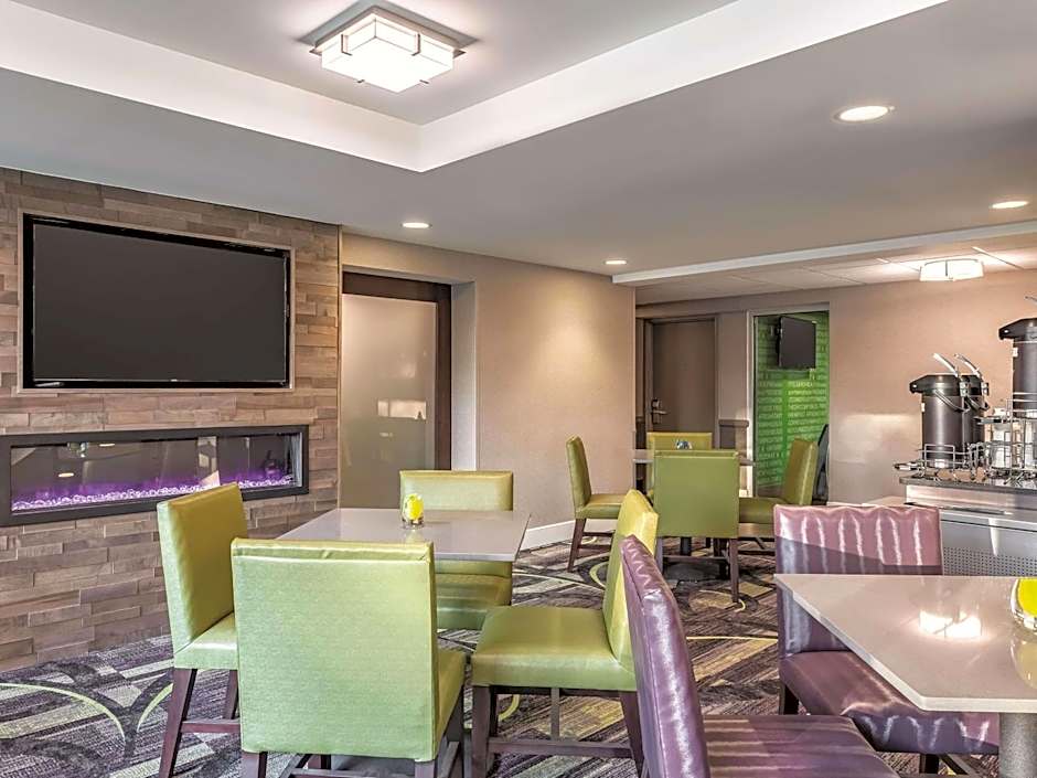 La Quinta Inn & Suites by Wyndham Columbia Jessup