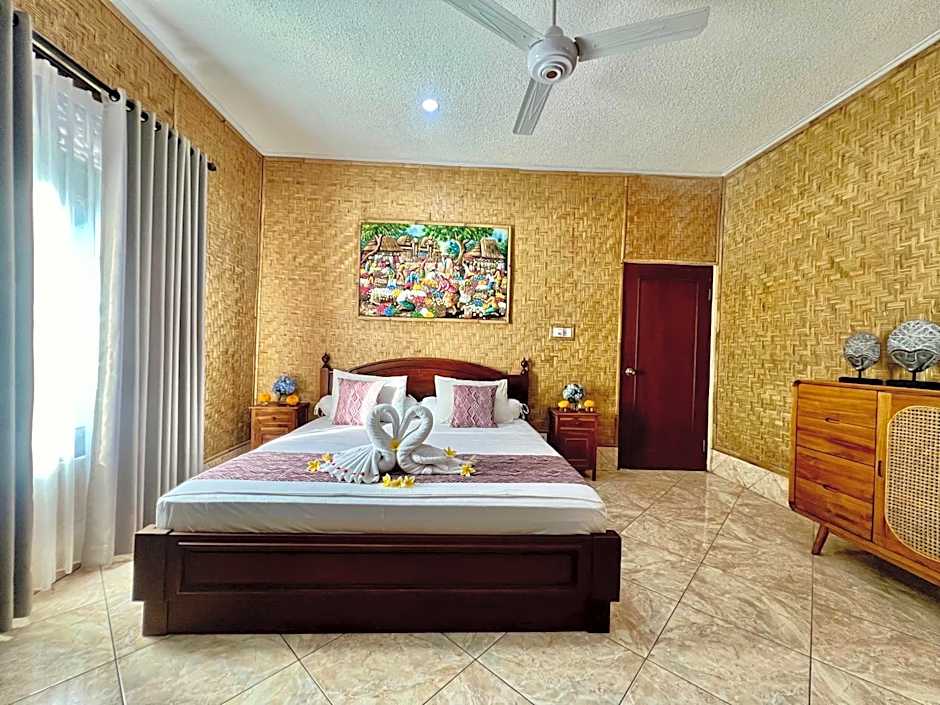 Tiga Naga Villa