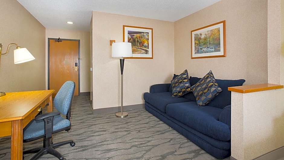 FairBridge Inn & Suites Thornton