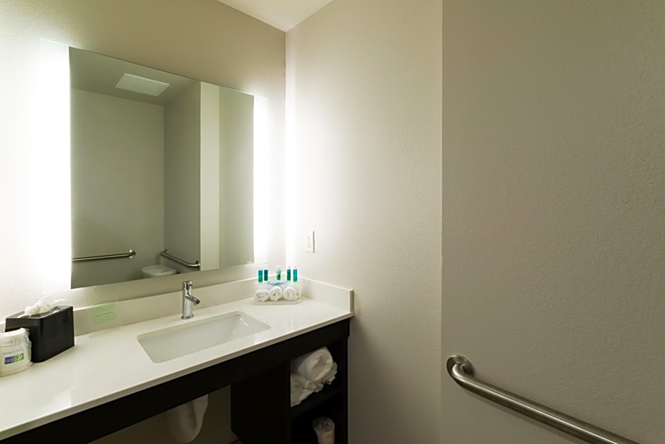 Holiday Inn Express & Suites Lincoln I - 80 By IHG