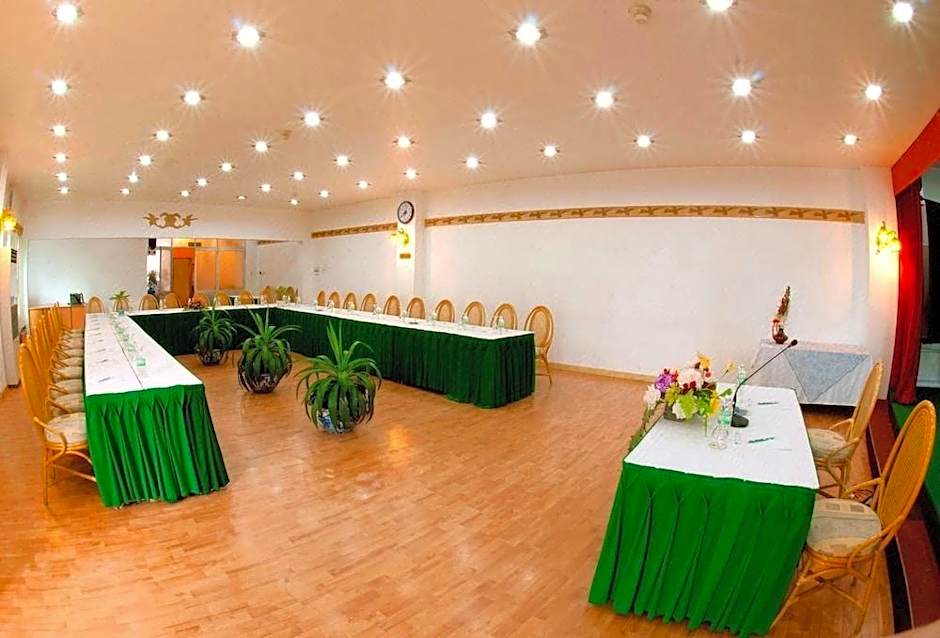 GREEN ANT HOTEL NHA TRANG