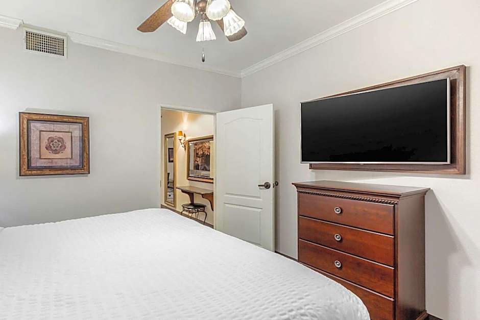 Clarion Pointe Sulphur Springs