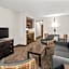 Holiday Inn Express & Suites Wilmington-Newark by IHG
