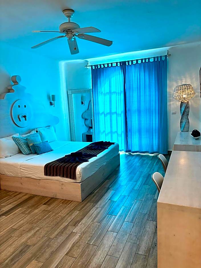 Coco Rio Hotel - Mamitas Beach Area