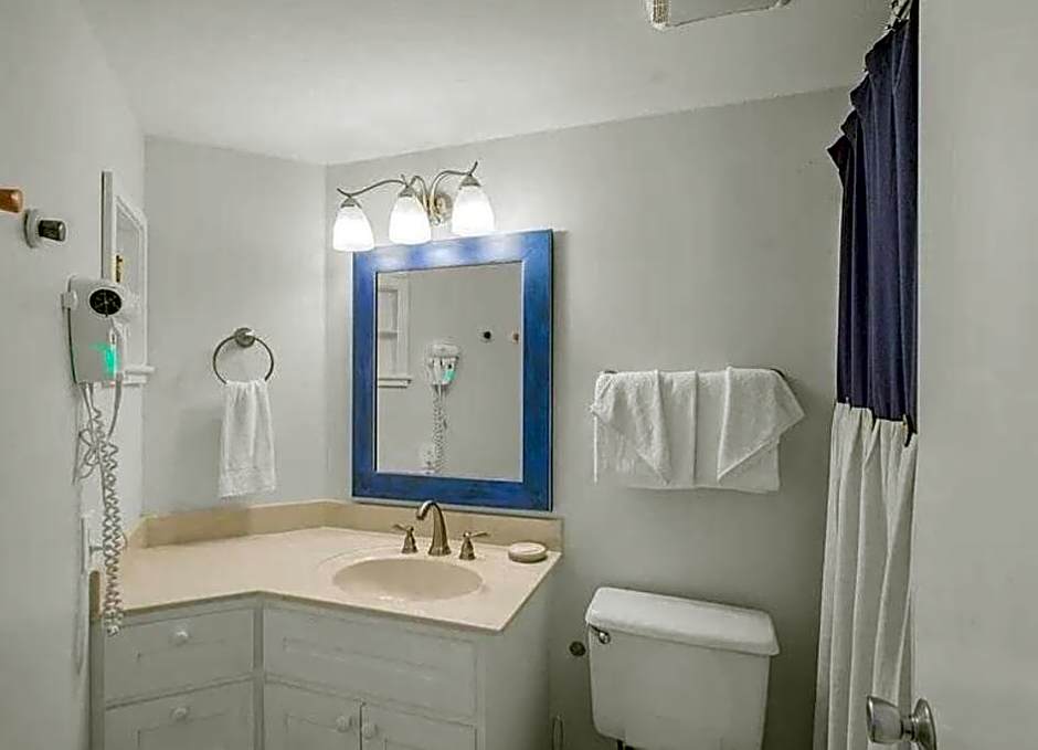 Sugar Sands-Luxury 1st Floor 2BR 2BA Private Beach