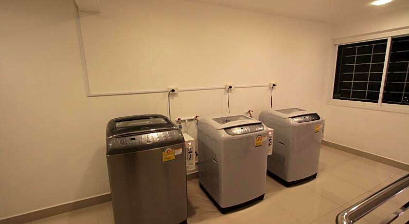 Napaville Huai Khwang Hostel