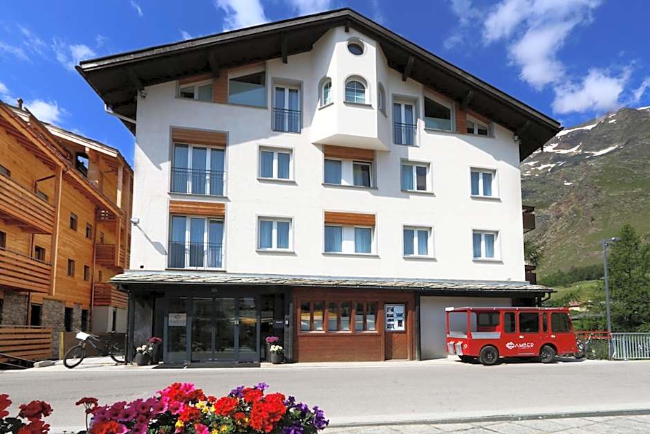 Amber Ski-in/out Hotel & Spa