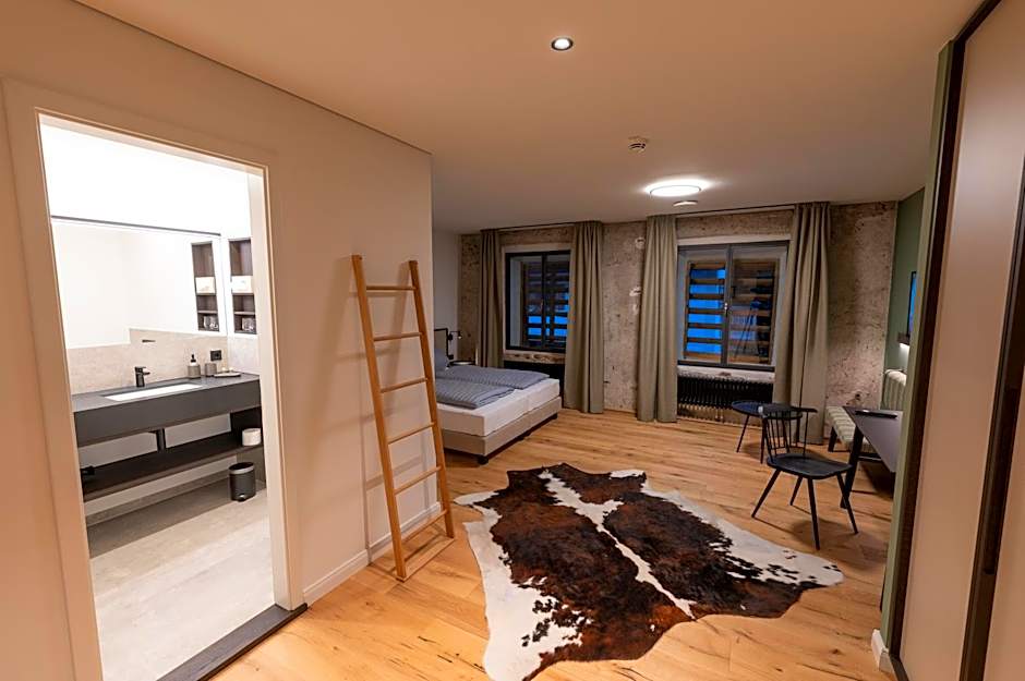 LANDHOTEL ALTE ZOLLSTATION- Historical Building