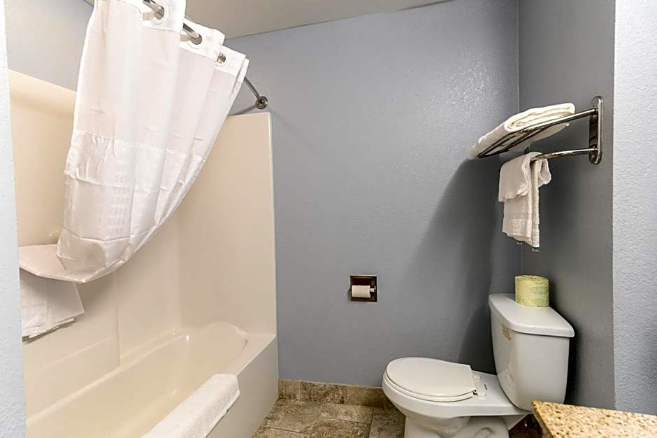 Quality Inn Bourne - Cape Cod