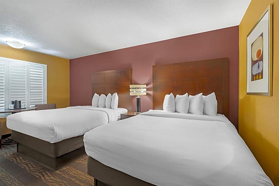 Best Western Plus Stovall's Inn