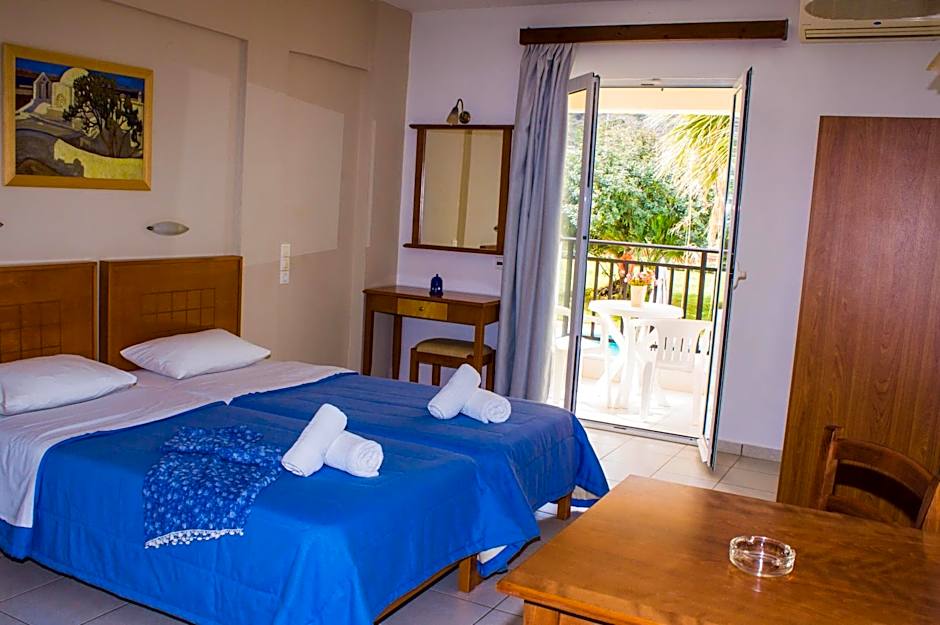 Sunshine Studios & Apartments