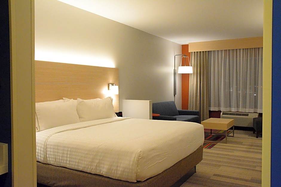 Holiday Inn Express & Suites Lexington Park California By IHG