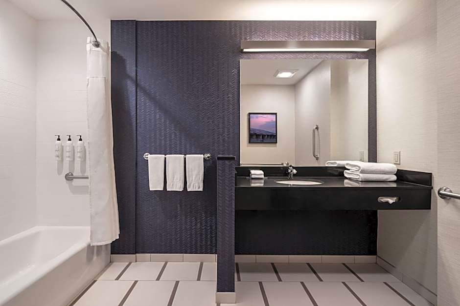 Fairfield Inn & Suites by Marriott Akron Fairlawn