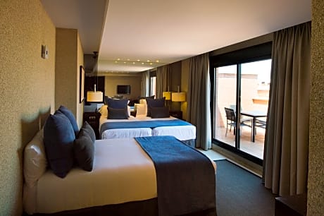 family room deluxe