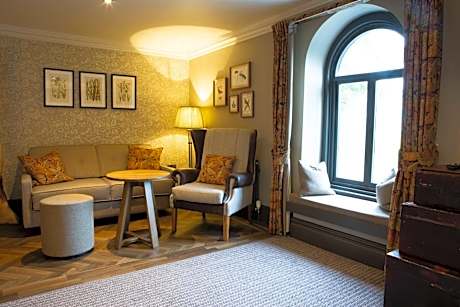 Deluxe Double Room with River View