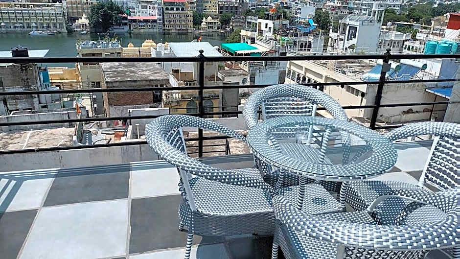 Jag Niwas Guest House