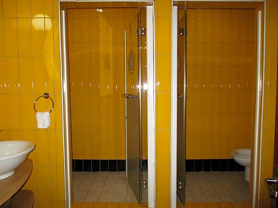 Imperial Royale Hotel