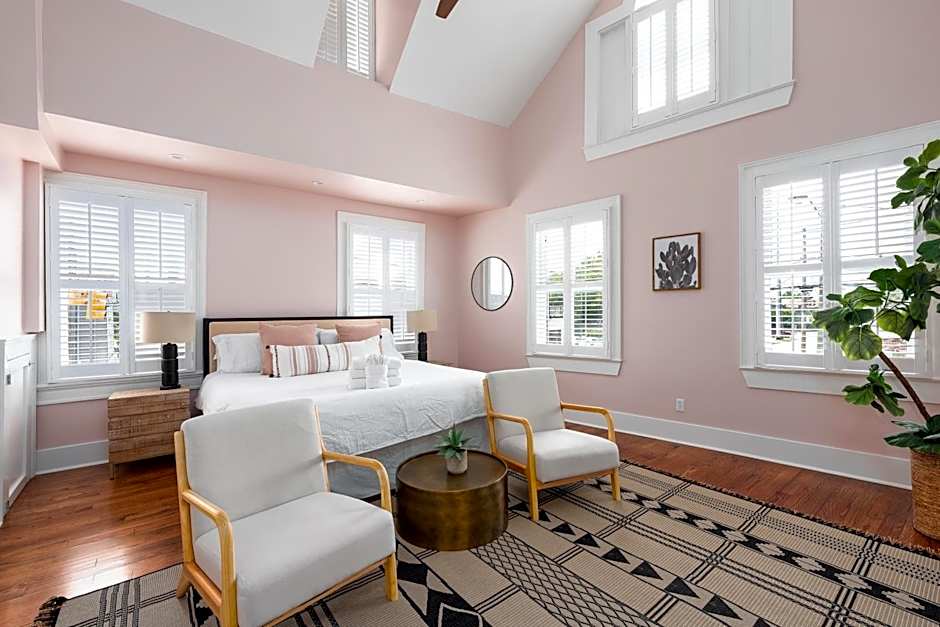 The Quarters on Spring