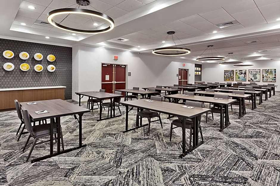 DoubleTree by Hilton Dothan, AL