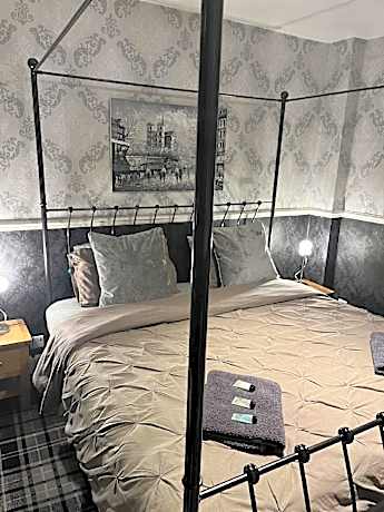 Super King Room 9 ensuite