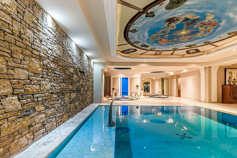 Secret Paradise Hotel & Spa