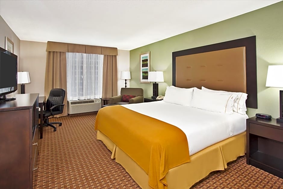 Holiday Inn Express Hotel and Suites Harrington - Dover Area