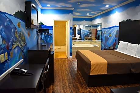 King Room with Spa Bath