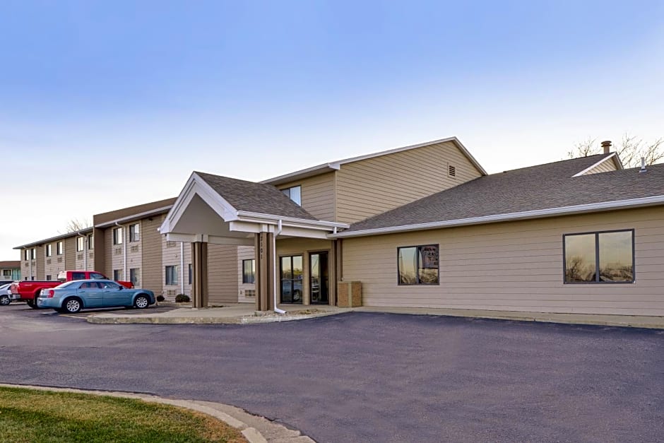 Baymont by Wyndham Sioux Falls North/I-29/Russell St