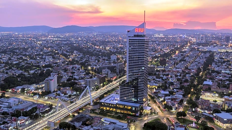 Hotel Riu Plaza Guadalajara