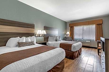 Queen Room with Two Queen Beds - Non-Smoking