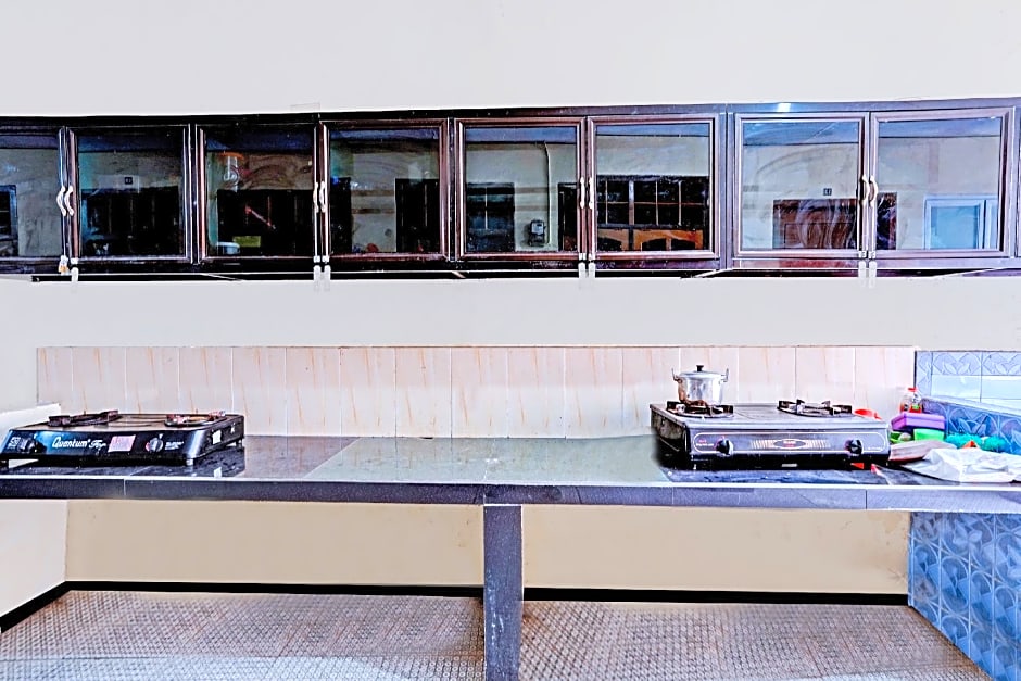 SPOT ON 90586 Hagawa Syariah Homestay