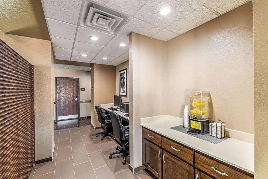 Comfort Suites Grand Prairie - Arlington North