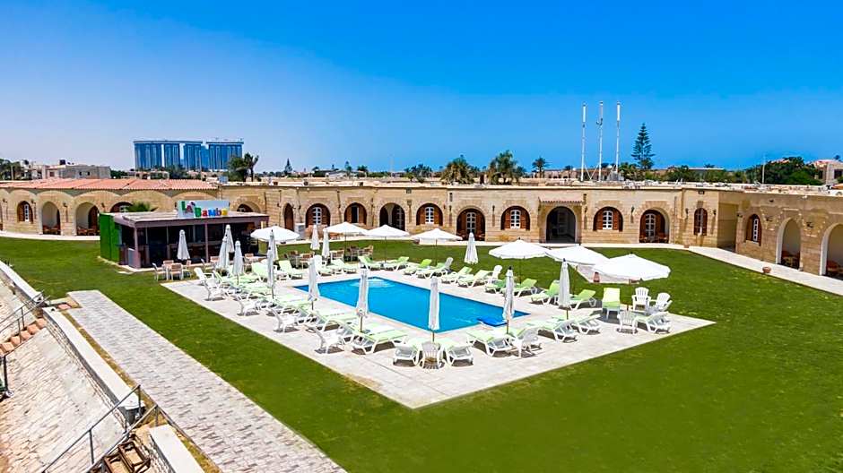 Golden Lake Marina Hotel