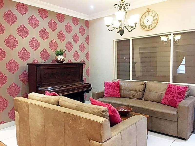 Peaches & Cream Bed & Breakfast