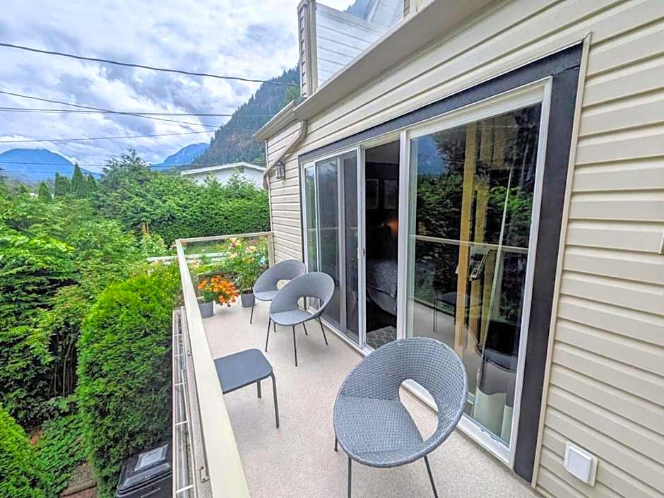 Evergreen Bed & Breakfast