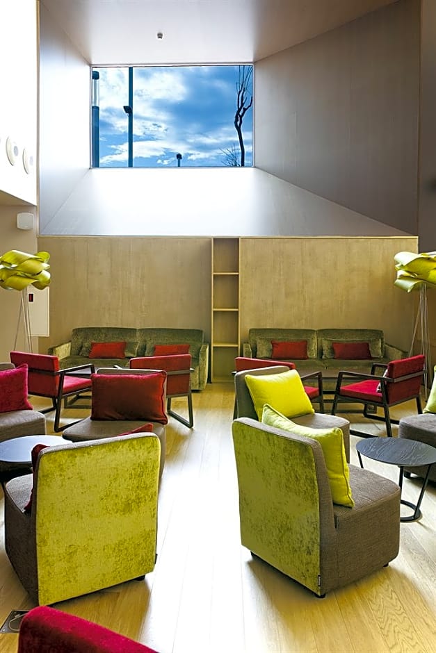 Atenea Port Barcelona Mataro