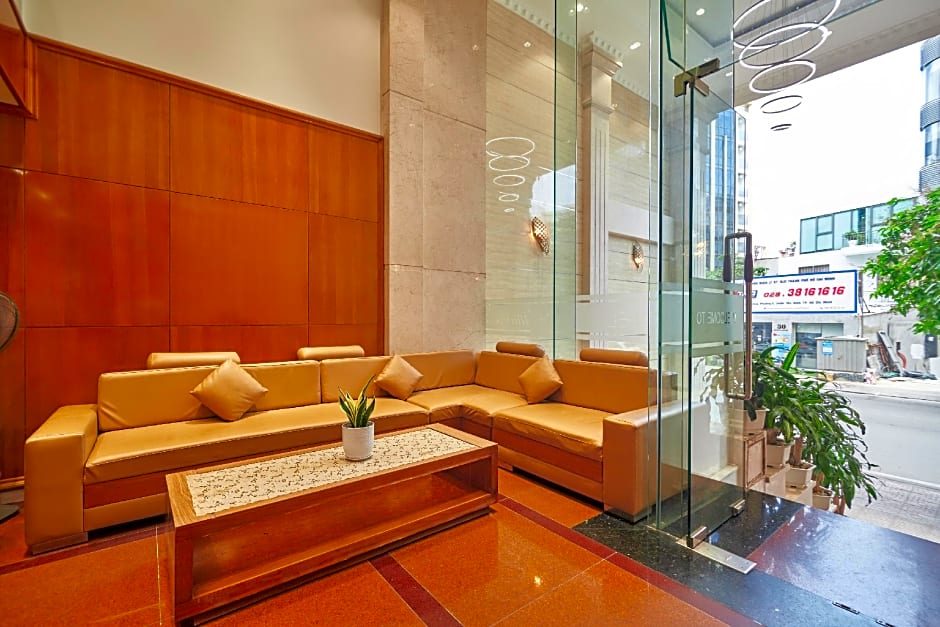 Bin Bin Mimosa Hotel - Near Tan Son Nhat Airport 