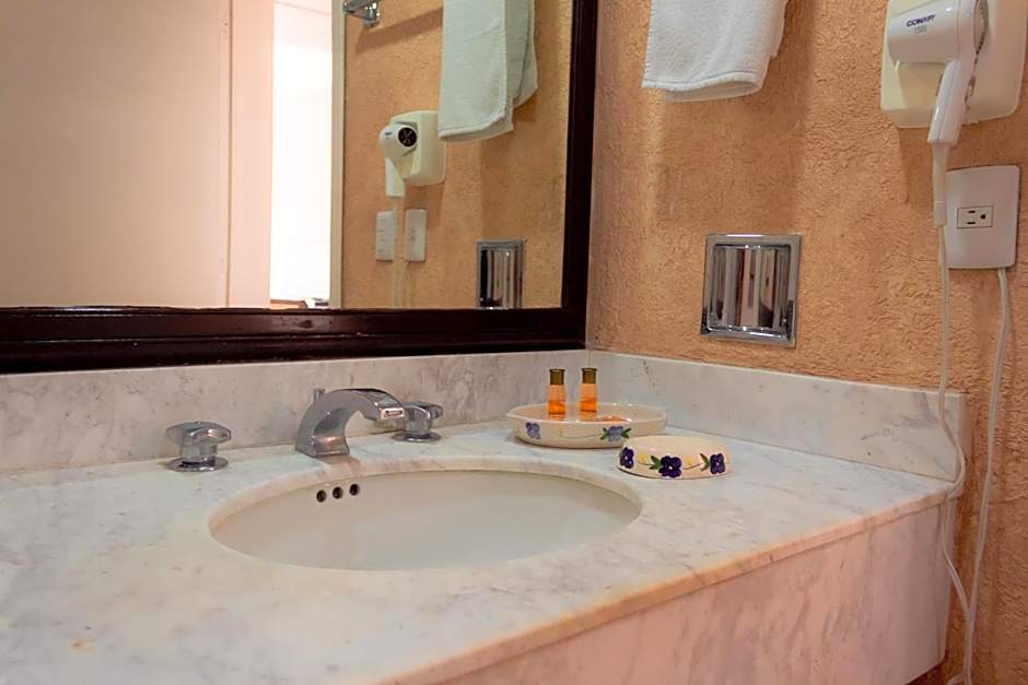 Hotel Los Aluxes