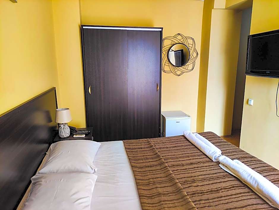 Aparthotel Old City