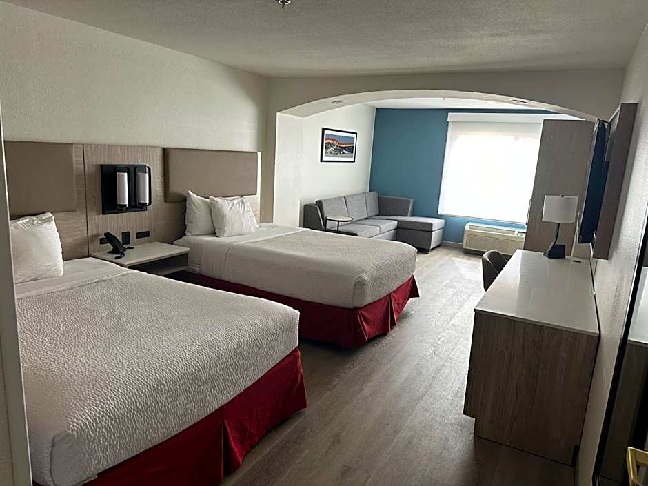 La Quinta Inn & Suites by Wyndham Albuquerque Midtown