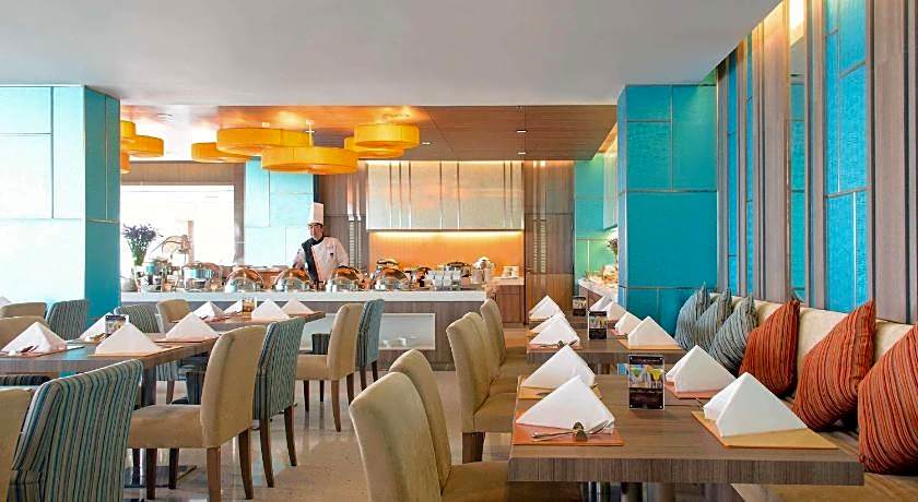 Novotel Bangkok Impact Hotel