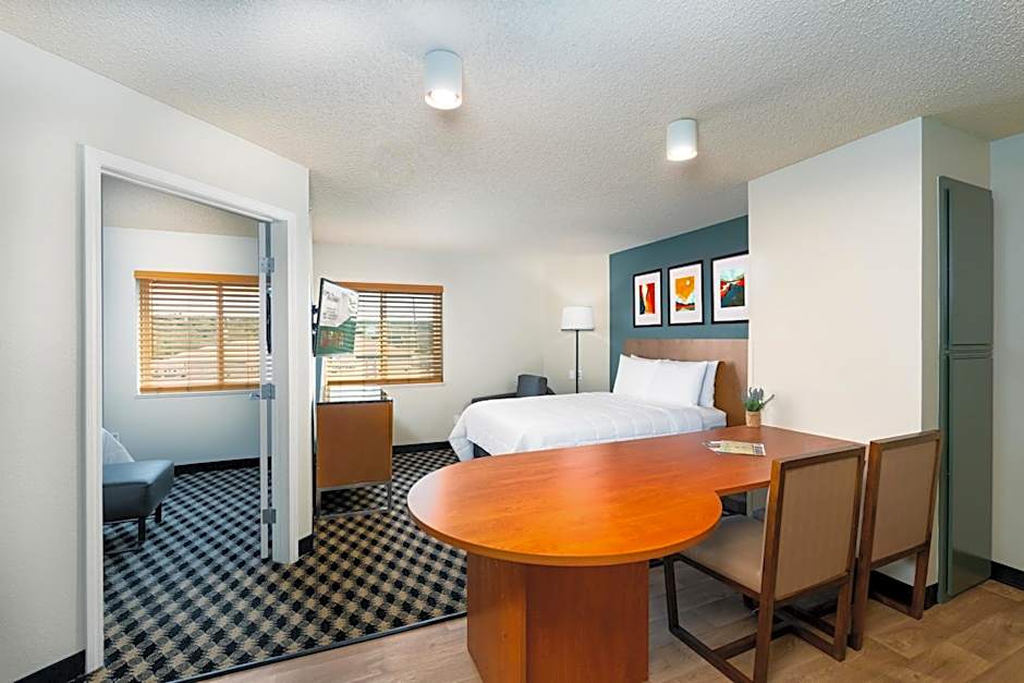 Photo 1 of 15 of Family Suite