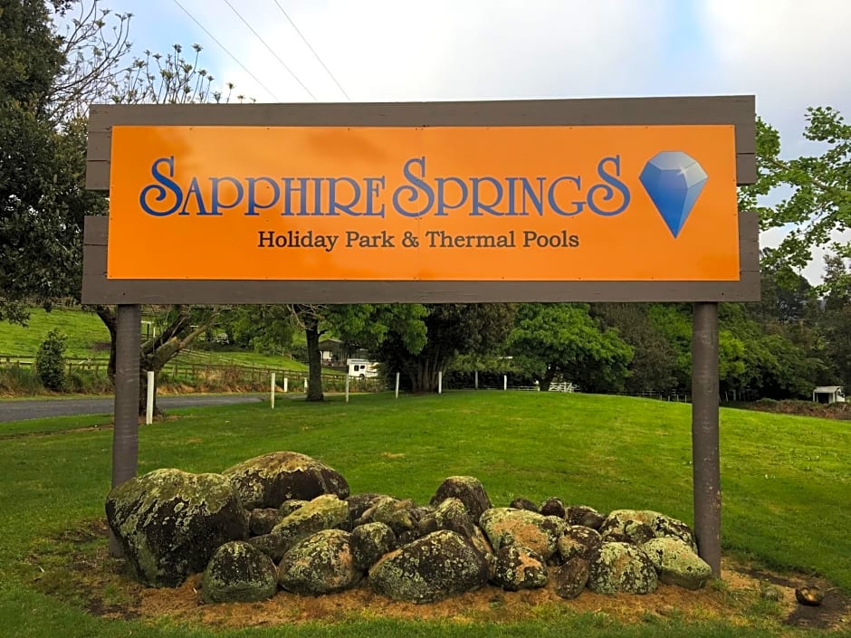 Sapphire Springs Holiday Park and Thermal Pools