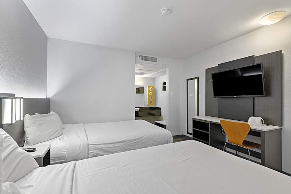 Motel 6-Oceanside, CA