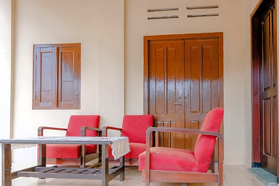 Hotel O Panderman Residence