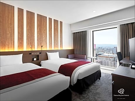 Superior Twin Room for 3 People - Non-Smoking