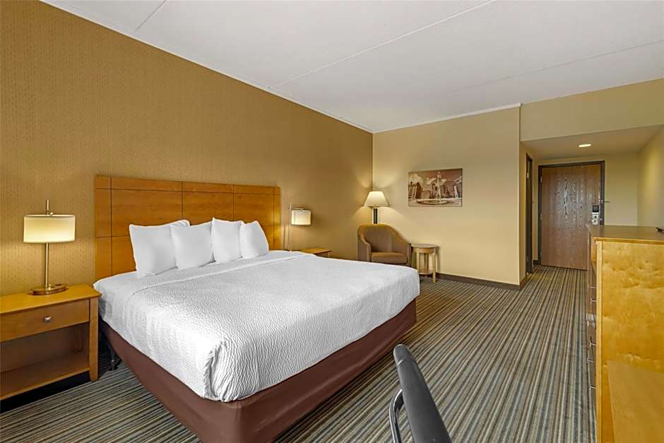 Best Western Royal Plaza Hotel & Trade Center